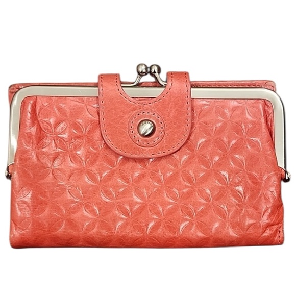 HOBO Handbags - **SOLD DO NOT BUY**HOBO Alice Kiss Lock Wallet Soft Textured Leather Vintage